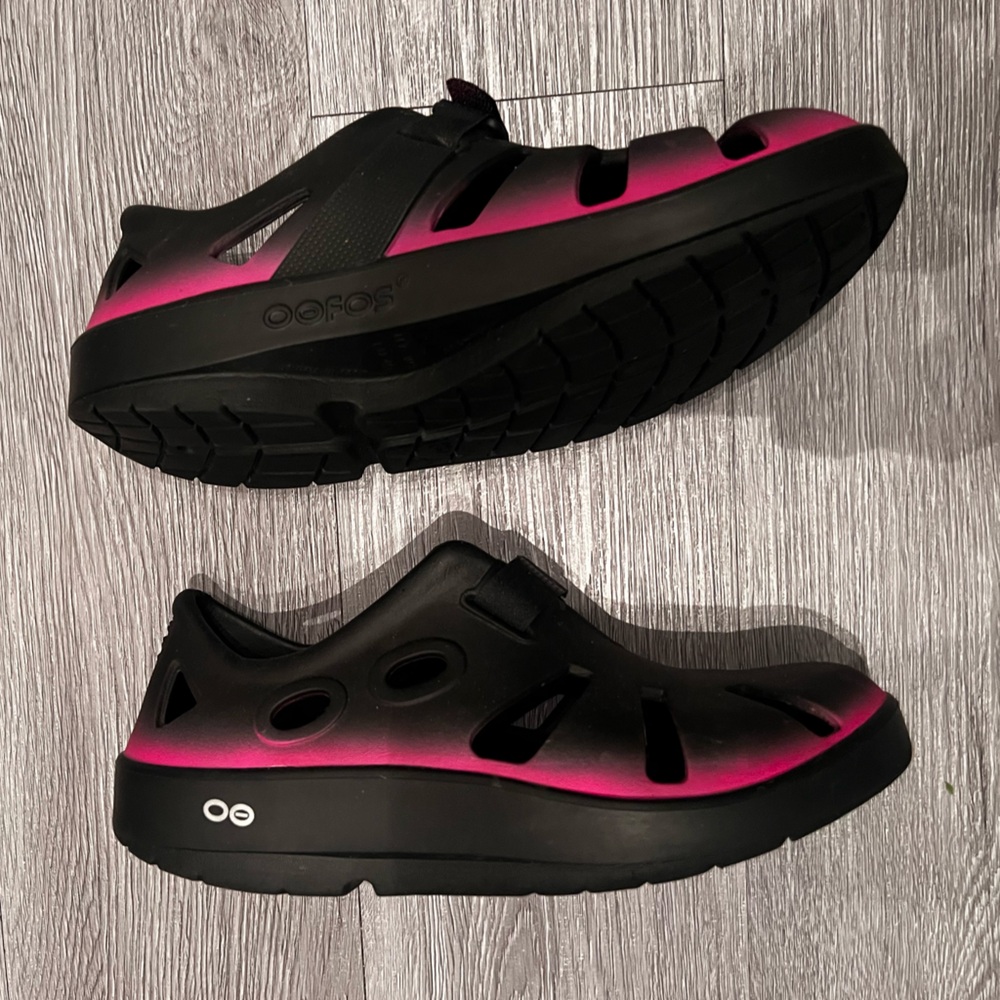 OOFOS Recovery Sandals Black Pink Trim EU 40 | Cushioned Comfort Shoes